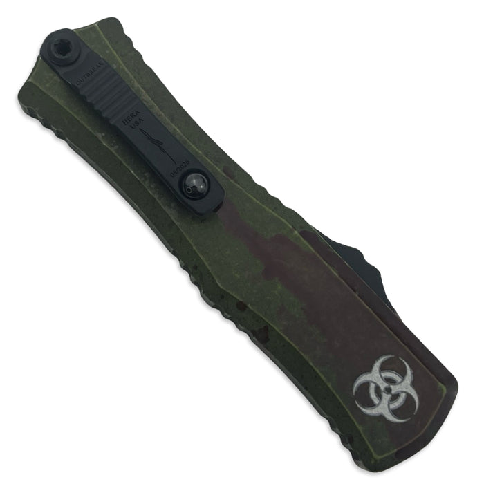 Microtech 1702M-1OBDS - Hera II Mini D/E Outbreak Signature Series Deep Engraved Standard